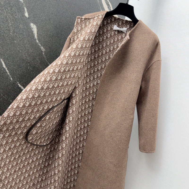 chr1st1an D10r outwear